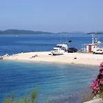 Apartment Apartments By The Sea Brodarica, Sibenik - 921