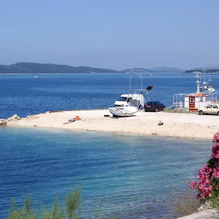 Apartment Apartments By The Sea Brodarica, Sibenik - 921