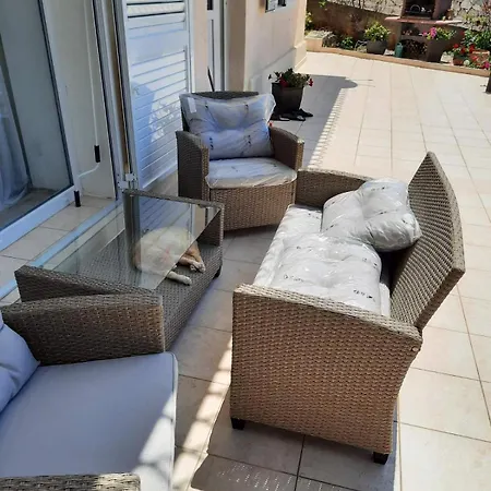 Apartment Apartments By The Sea Brodarica, Sibenik - 921 Brodarica (Sibenik-Knin)